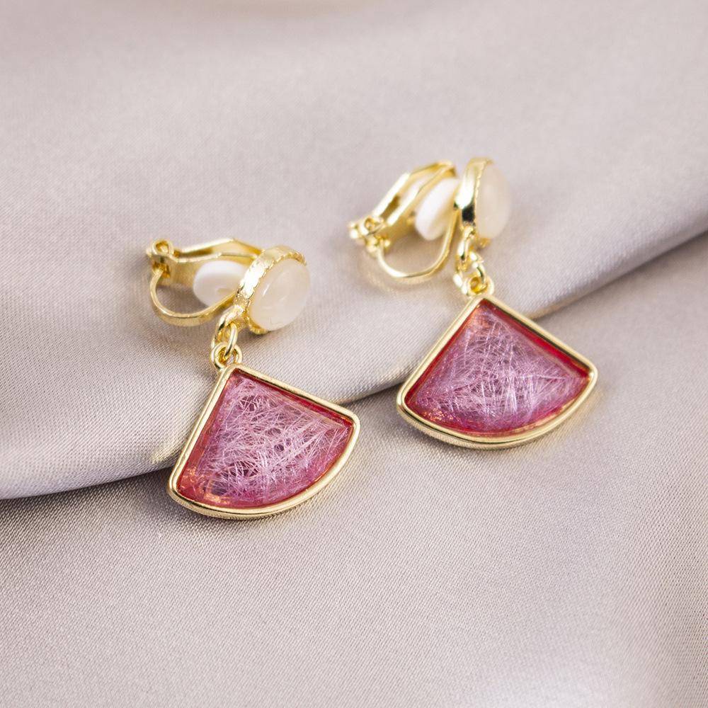 Универсальные легкие роскошные клипсы для ушей без проколов, повседневные высококачественные треугольные клипсы для ушей, универсальные женские серьги