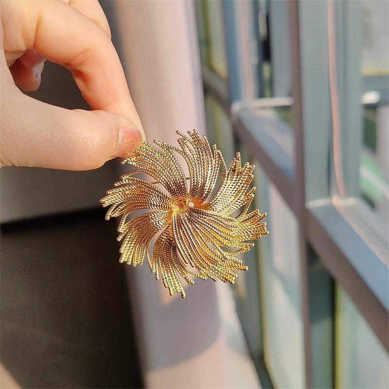 Брошь «Средневековый золотой фейерверк», высококачественная женская металлическая брошь, ниша дизайнерского смысла, изысканные ретро-аксессуары высокого класса