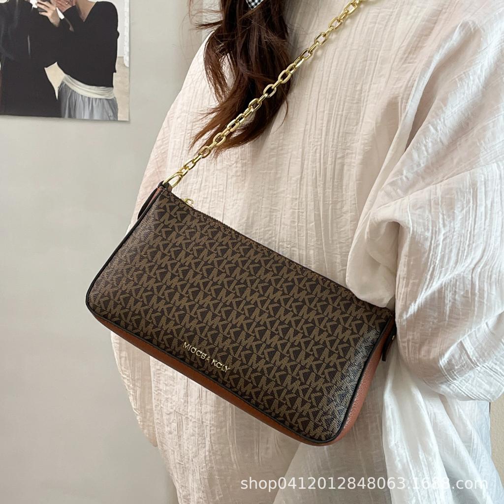 Сумка Женская 2025 Новая Одноплечевая Косая Сумка Портативная Маленькая Квадратная Сумка Премиальная Цепочка Подмышечная Сумка Одноплечевая Сумка Кроссбоди