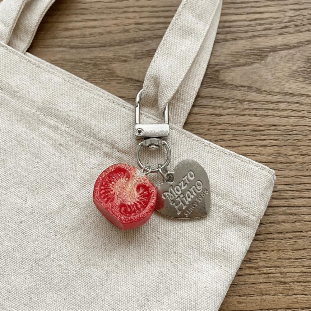 Red Fruit Key Chain Realistic 3D Resin Key Ring Cute Tomato Bag Charm Holiday Party