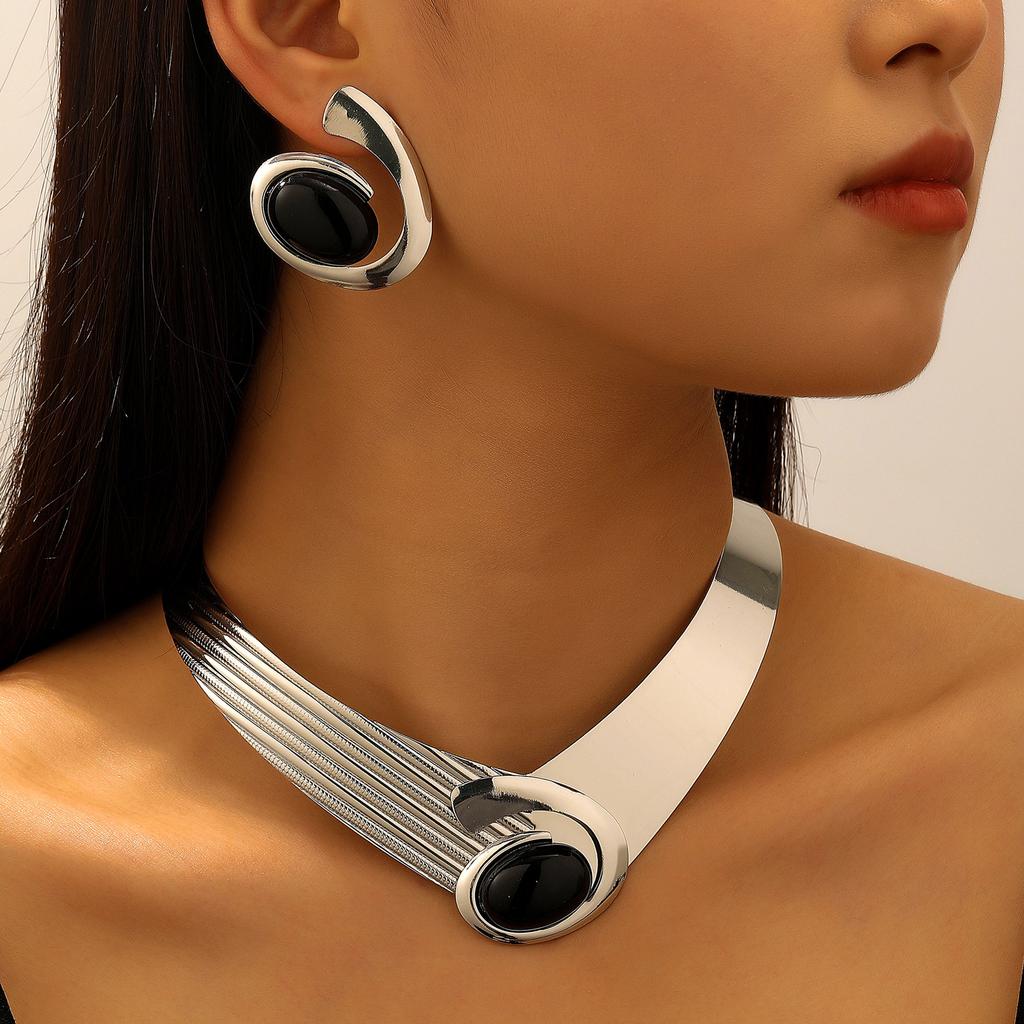 European and American Women's Jewelry Set Oval Spiral Vortex Exaggerated Necklace Versatile Earrings Women Bracelet Ring Women