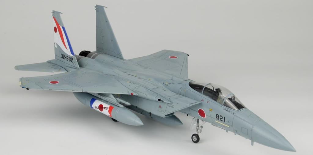 PLATZ ВВС Японии Орел 305-я эскадрилья Совместные учения 2023 Самолет со специальной окраской Пластиковая модель 1/72 Самооборона F-15J Япония-Франция AC-81