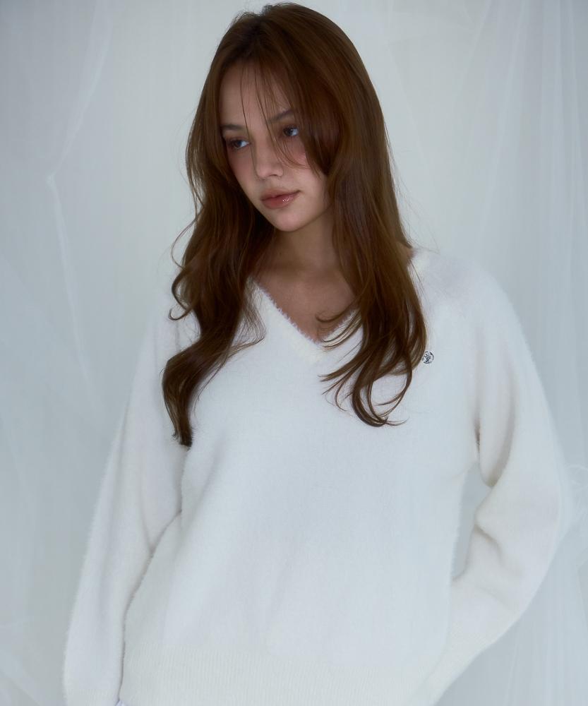 ROSEFRANTZ Fur V-Neck Knit [Ivory]