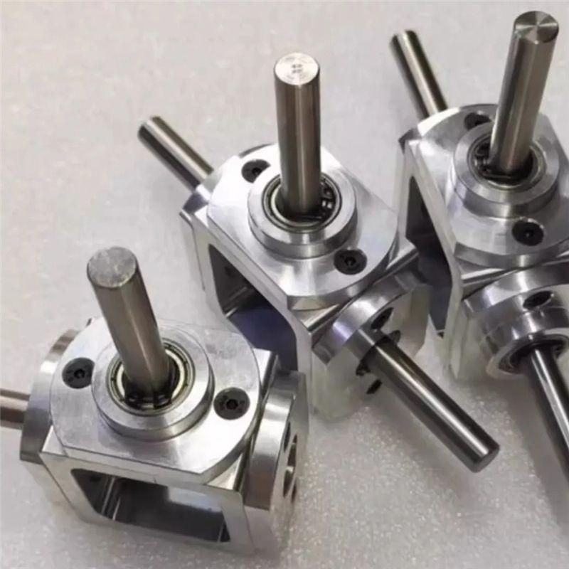 A68P-1:1 Cross Commutator Right Angle Drive Gearbox 1M 20T 8MM Spiral Bevel Gear Reducer
