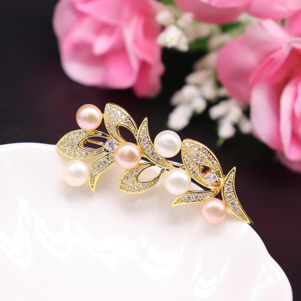 Freshwater Pearl Brooch Zircon Leaf Lovely Chest for Entrance Gift for Gift Case Included Corsage, Decoration, Graduation, Ceremony, Wedding,