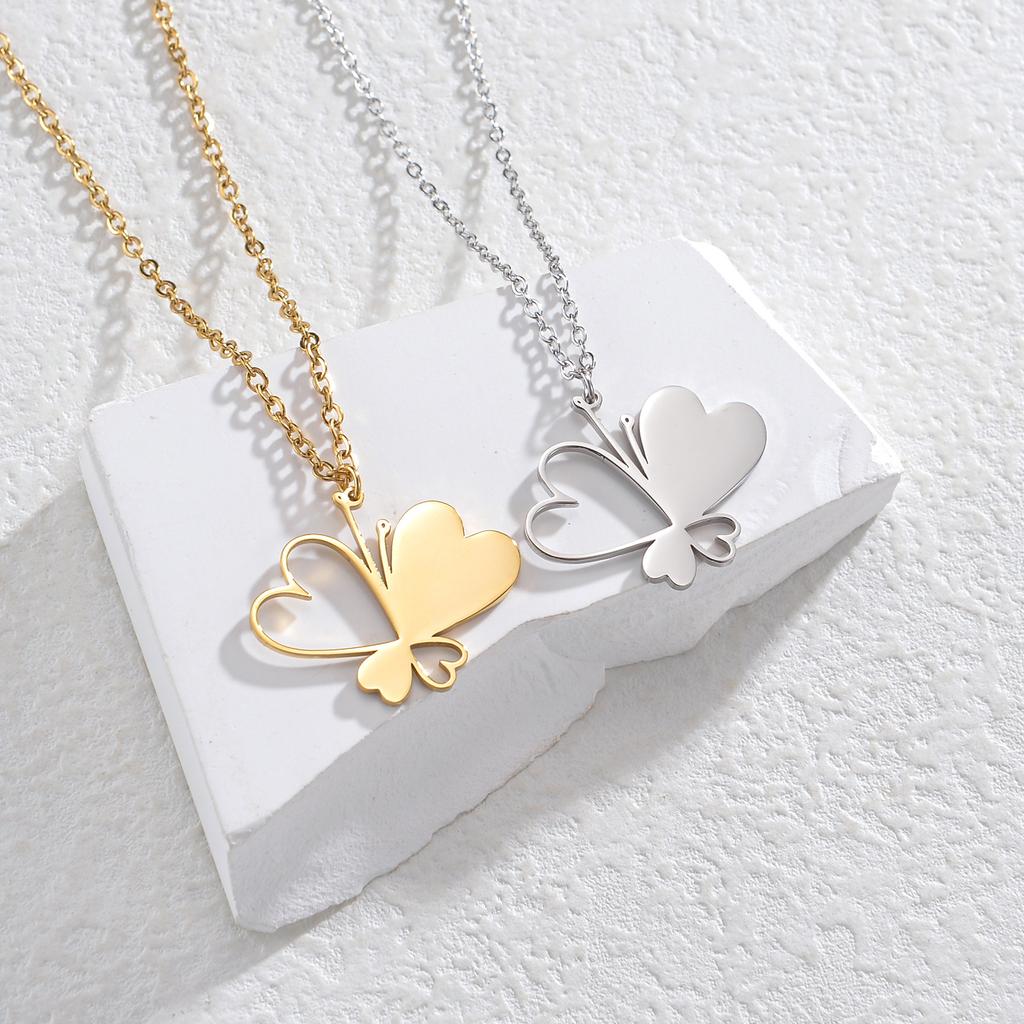 Atoztide Personalized Engrave Name Date Necklace Stainless Steel for Women Crown Heart Link Chain Pendant Jewelry Gift