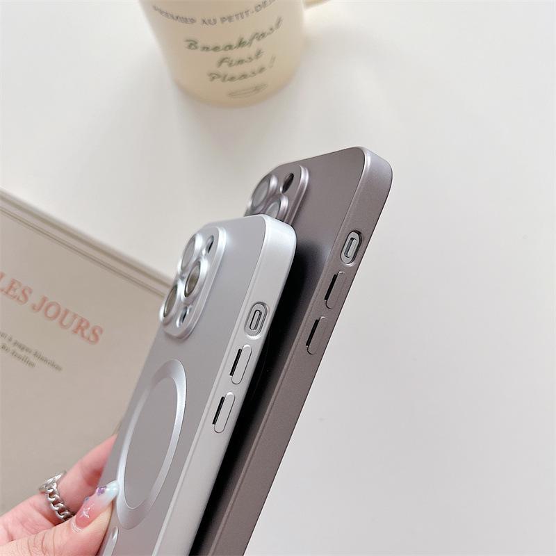Магнитный металлический чехол для iPhone 16 Pro Max, совместимый с пленкой для линз Apple (11-14)
