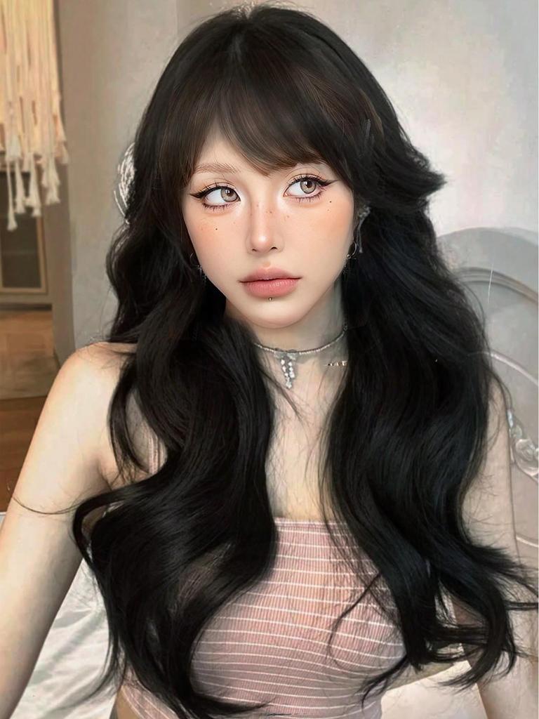 Синтетический парик Длинный натуральный волнистый ЧЕРНЫЙ 24-дюймовый парик с челкой Женский термостойкий парик из натуральных волос для повседневного косплея Хэллоуина Парики для вечеринок