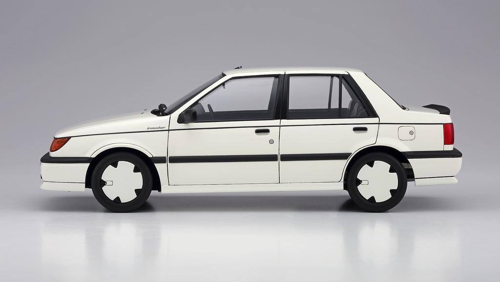 Hasegawa Historic Car Series Isuzu Gemini Irmscher Plastic Model Kit HC26 1/24 (JT190)