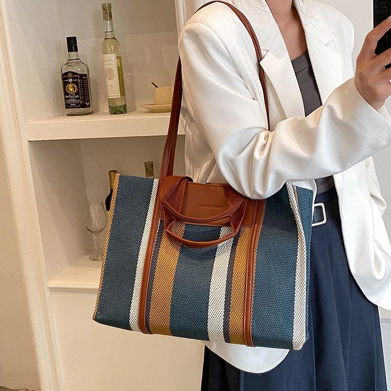 Вместительная сумка для поездок на работу женская весенне-летняя новая полосатая наплечная сумка повседневная сумка-тоут универсальная сумка-тоут