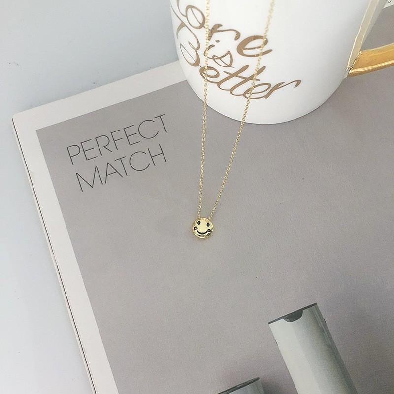 Легкая роскошь квадратная ракушка ожерелье женское летнее чувство дизайна простая цепочка на ключицу холодный ветер с украшениями