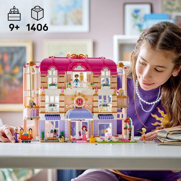LEGO Friends 42704 Le Grand Hôtel de Heartlake City - Jouet pour Fille ou Garçon des 9 ans