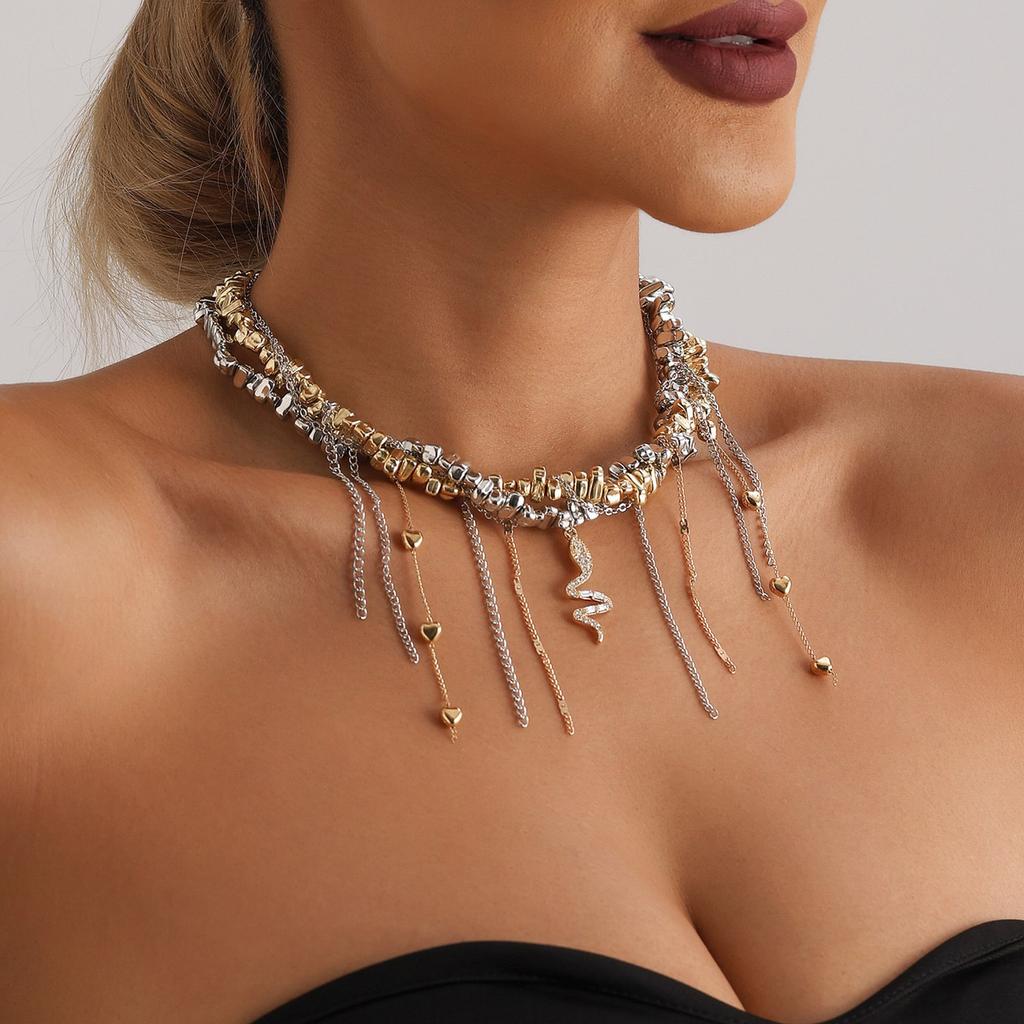 Нерегулярное ожерелье с сердечками и кисточками из бисера и подвеской в виде змеи, портативное для женщин, ищите уникальные модные аксессуары