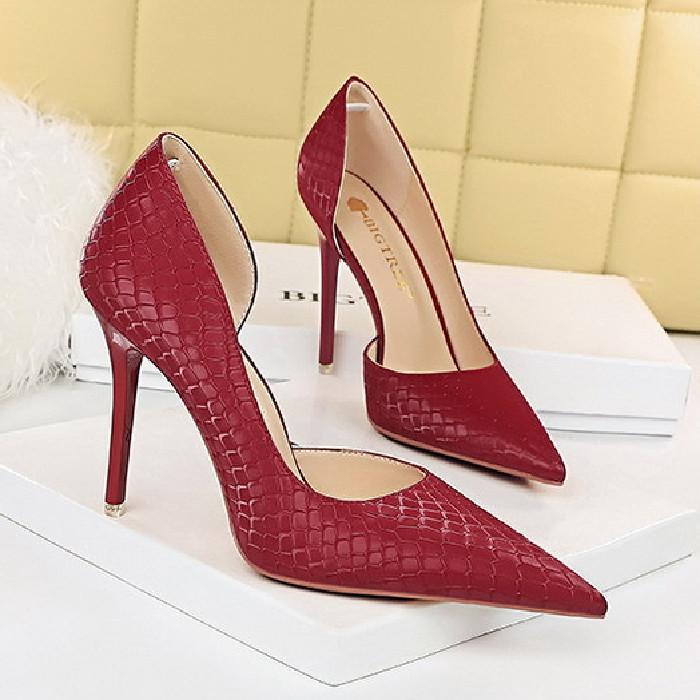 Bigtree Сексуальные туфли на очень высоком тонком каблуке в европейском и американском стиле, одинарные туфли на высоком каблуке с неглубоким ртом и сбоку, в стиле ретро со змеиным узором