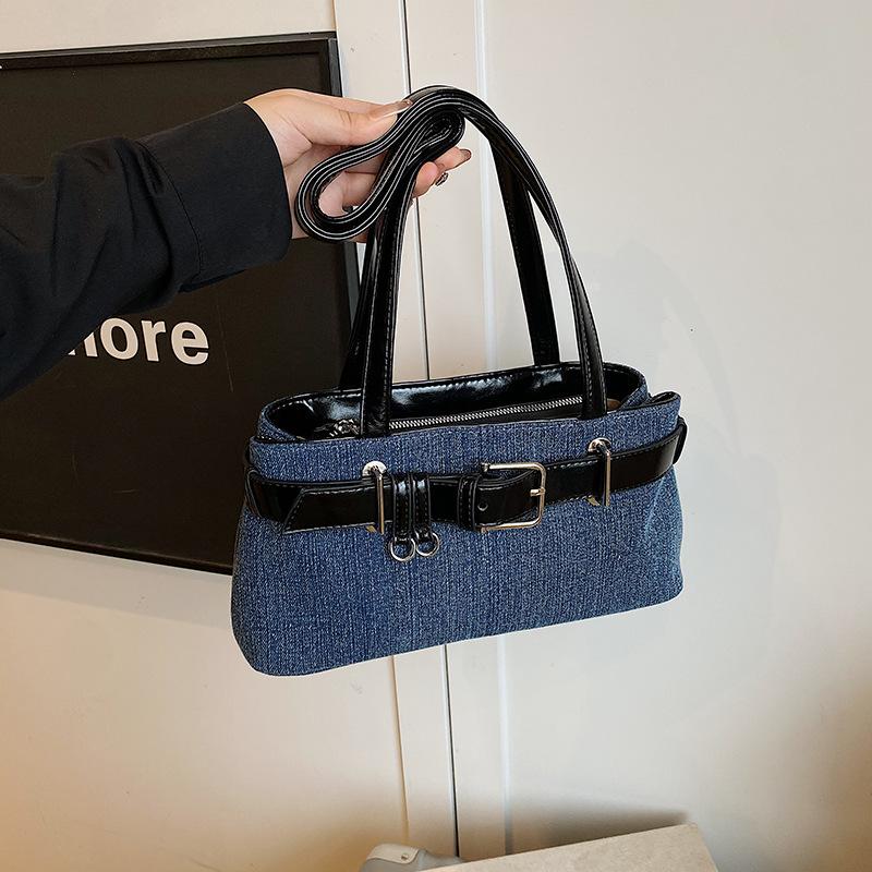 Сумка большой вместимости женская осенне-зимняя универсальная 2025 новая повседневная на плечо подмышку сумка высококачественная текстура рабочая сумка для поездок