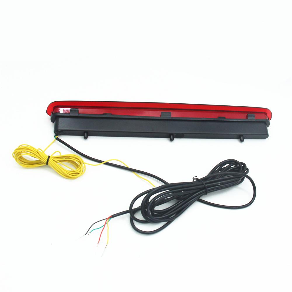 Динамичный третий стоп-сигнал для Toyota Hilux Revo 2015-2021