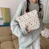 Vintage Flower Women's Cosmetic Bag Love Heart Ladies Portable Clutch Purse Handbags Female Daily Lipstick Makeup Storage Bags