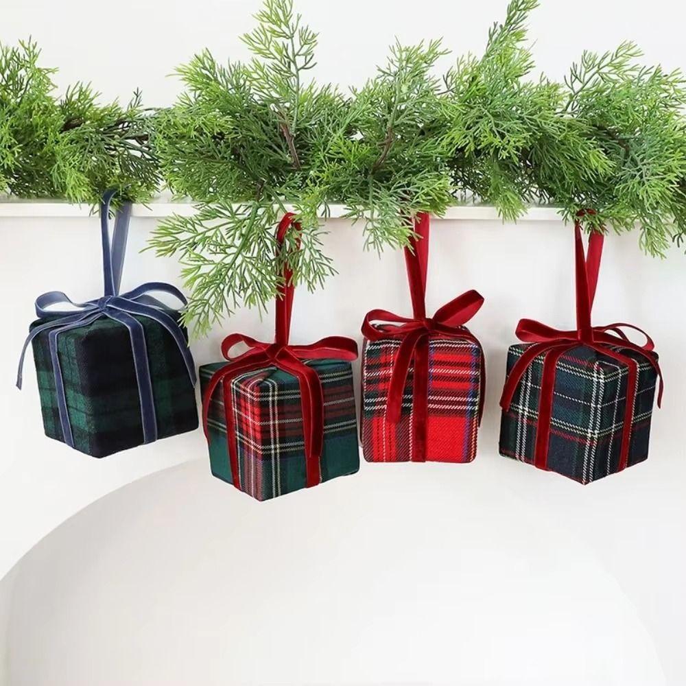 Plaid Xmas Tree Pendant Velvet Christmas Tree Gift Bag Festive Atmosphere