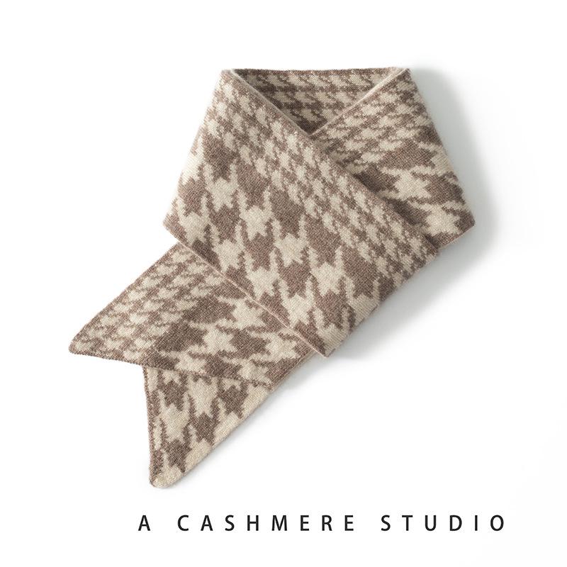Unisex Korean Houndstooth Cashmere Scarf - Warm, Versatile Neck Warmer for Autumn/Winter