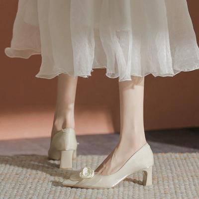 Французское белое основное платье свадебные туфли женские толстые каблуки не утомляют ноги сатин помолвка невеста высокие каблуки темперамент подружка невесты женские одинарные с