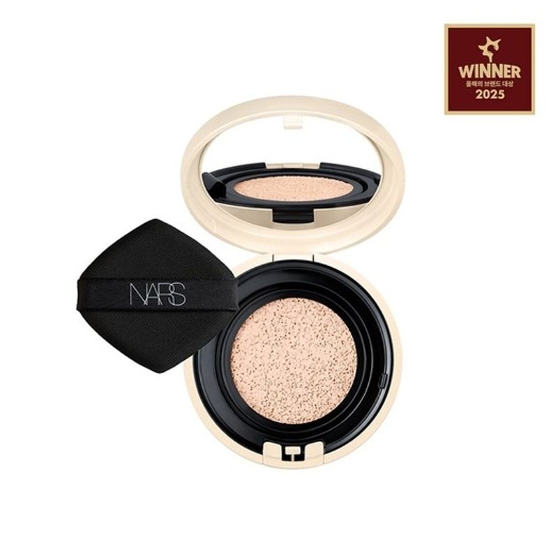 Nars Сияющая защита Aqua Glow Тональная основа-кушон SPF23/PA++