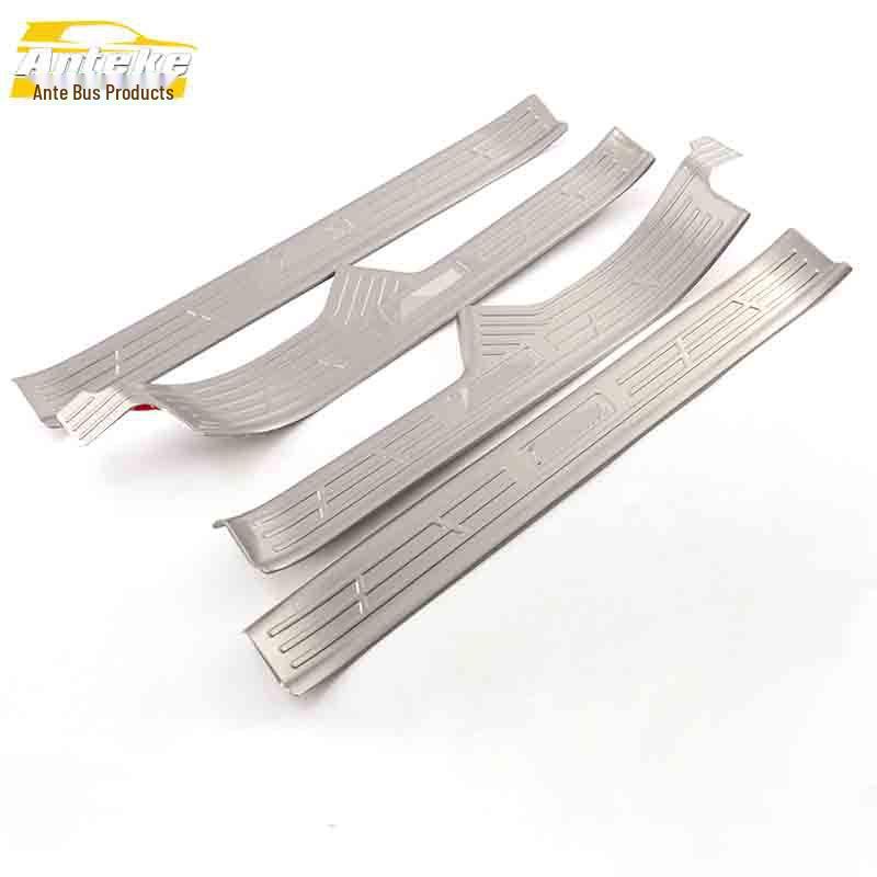 Декоративные накладки на пороги и бампер Baojun 560, защитные полосы от царапин и накладки на педали