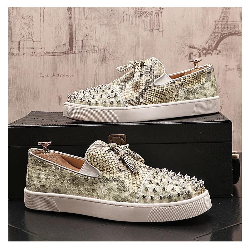 Мужская мода шипы заклепки обувь слипоны принт змеиной кожи заклепки обувь мягкая кожа балетки кисточки лоферы дизайнерская обувь мужская