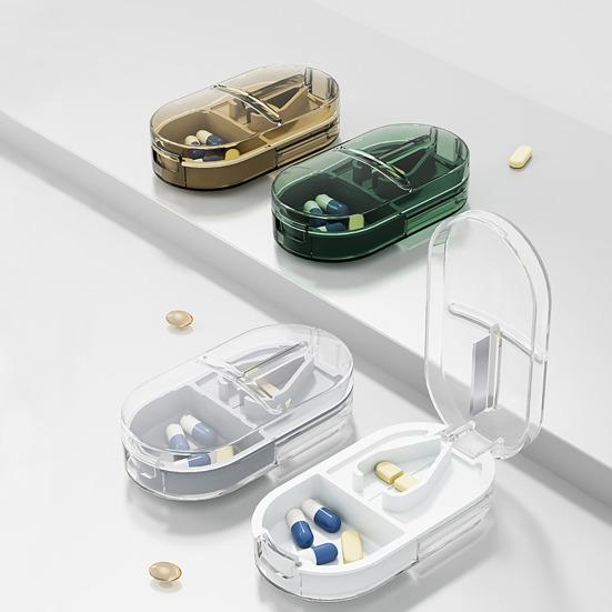 Clear Portable Pill Cutter Box Food Grade Sharp Stainless Steel Blade 2-In-1 Multi-functional Travel Capsule Tablet Storage Container Organizer