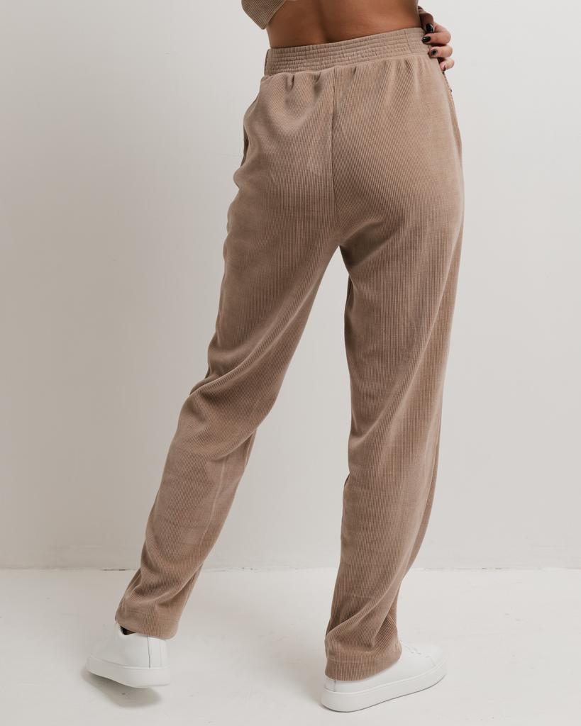 Костюм женский Of White 8046 36 бежевый (пиджак, брюки)