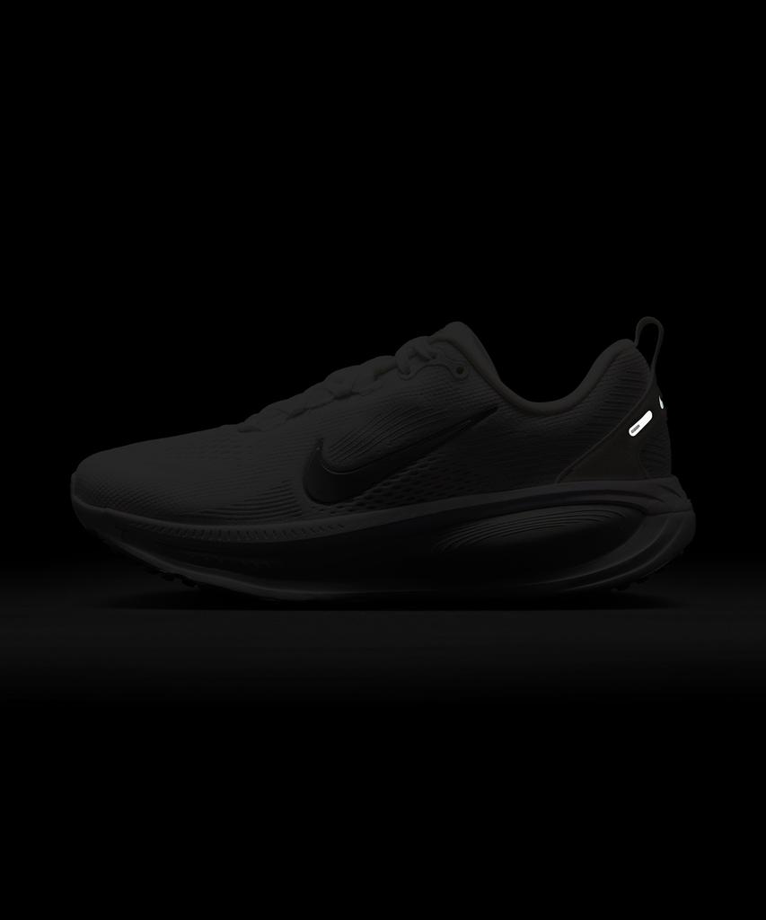 Nike Vomero 18 W - Белый:Фотонная пыль:Саммит Уайт:Металлический серебристый / Hm6804-104