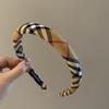 Plaid Wide-Brimmed Headband: Spring/Summer Age-Reducing Hair Accessory for Women