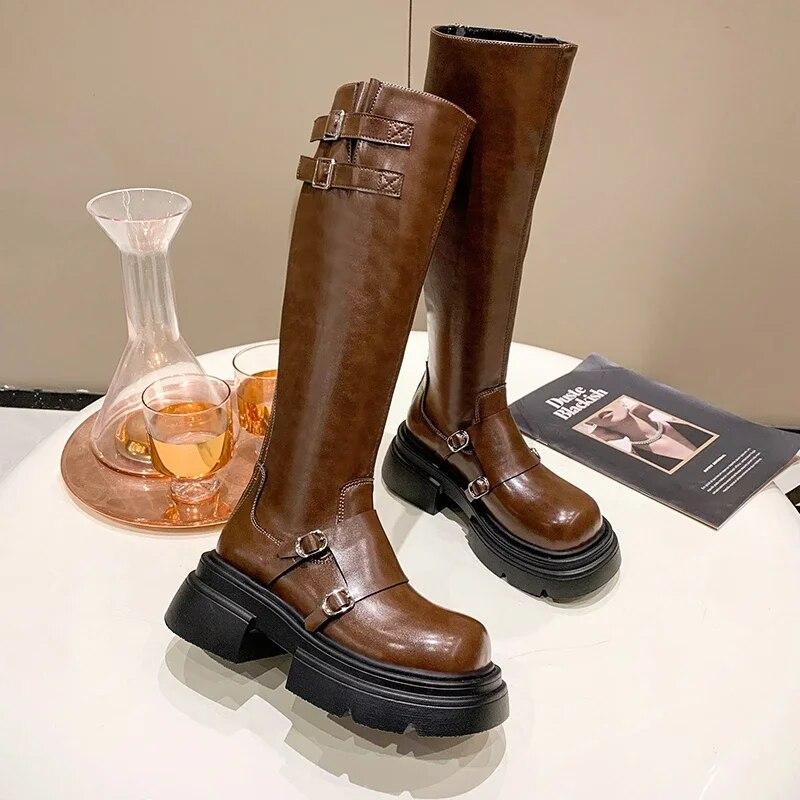 Женские ботинки до колена на платформе с шипами, весенне-зимние рыцарские армейские готические элегантные женские туфли на среднем каблуке, мотоциклетная обувь