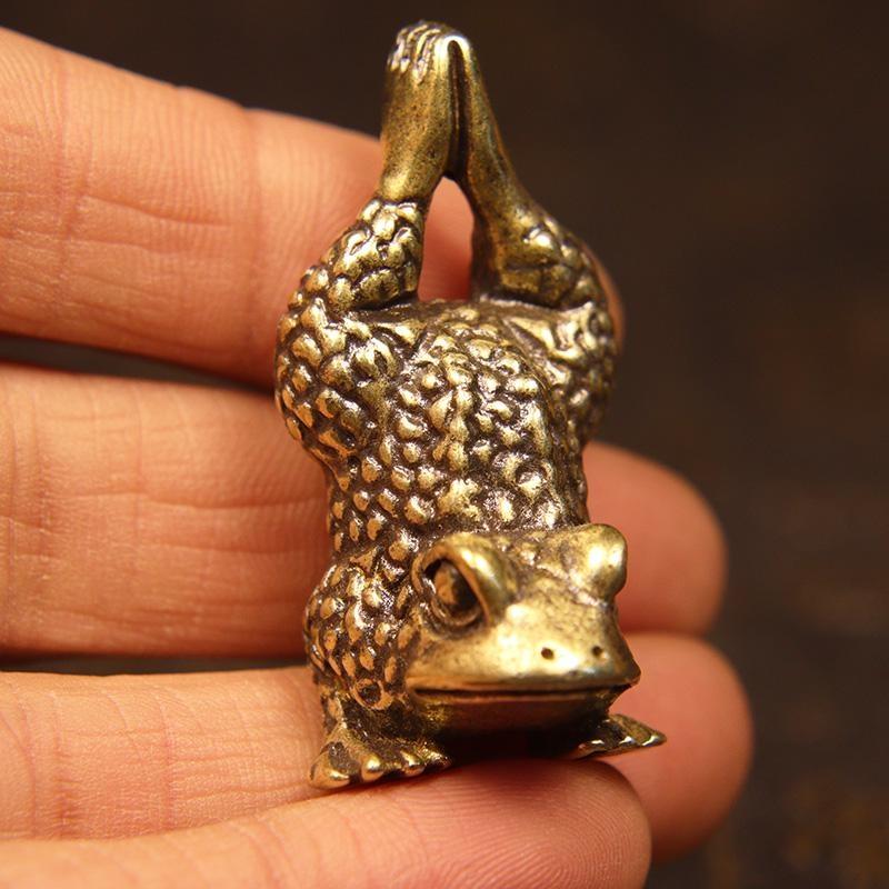 Винтажная латунная милая перевернутая статуя лягушки для йоги в стиле дзен, фигурки, скульптура лягушки для йоги, украшение для дома