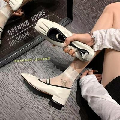 Туфли Белые кроссовки Повседневная женская мода Скандалы ПУ Низкая резина Рим Досуг Твердые Базовые Квадратный каблук Плоский задник Ремешок на носке