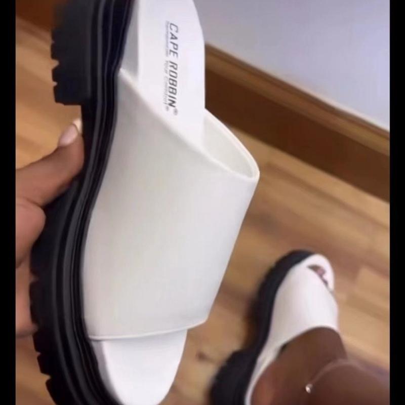 Модные летние высококачественные классические женские шлепанцы 2025 года, брендовая платформа, однотонные пляжные шлепанцы, Zapatos Mujer 2025 тренд