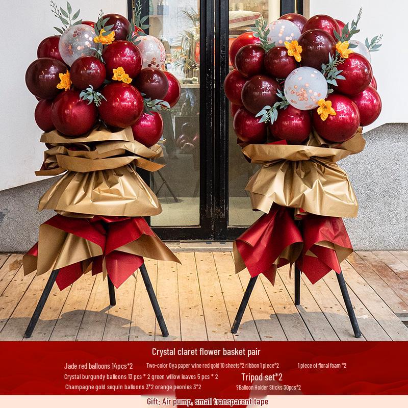 Корзина с цветами-колокольчиками для церемонии вручения дипломов и внутреннего убранства