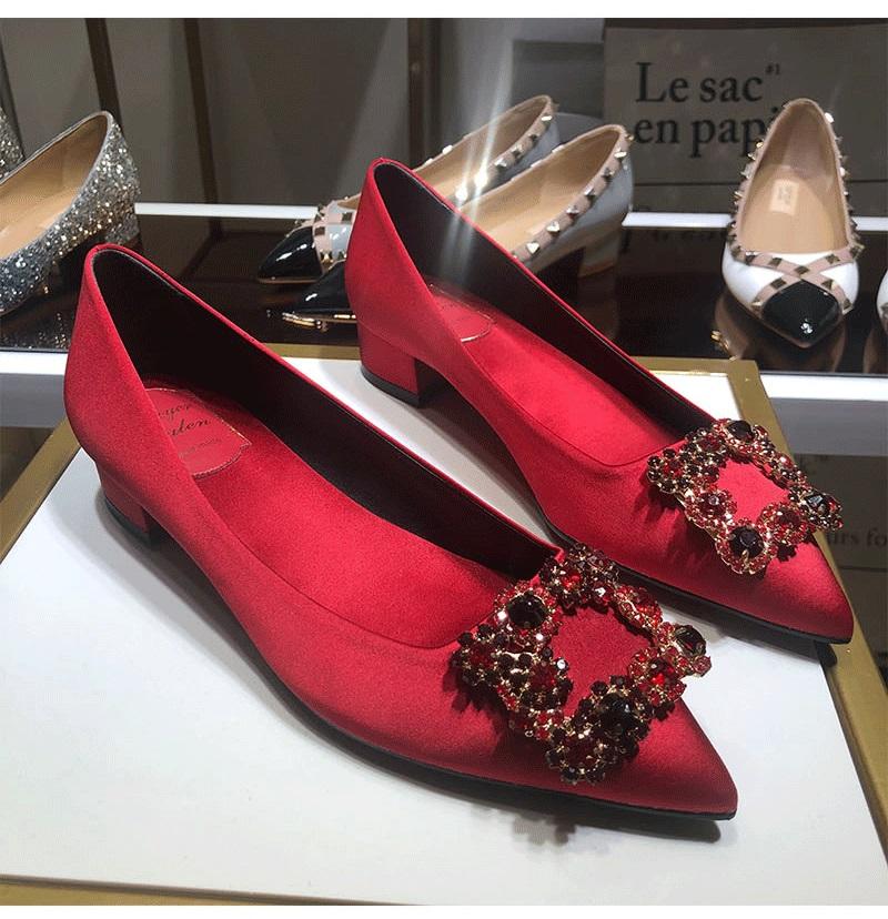 Женские туфли на высоком каблуке с квадратной пряжкой Water Diamond, заостренные толстые каблуки, свадебные шелковые атласные туфли на среднем каблуке с неглубоким носком