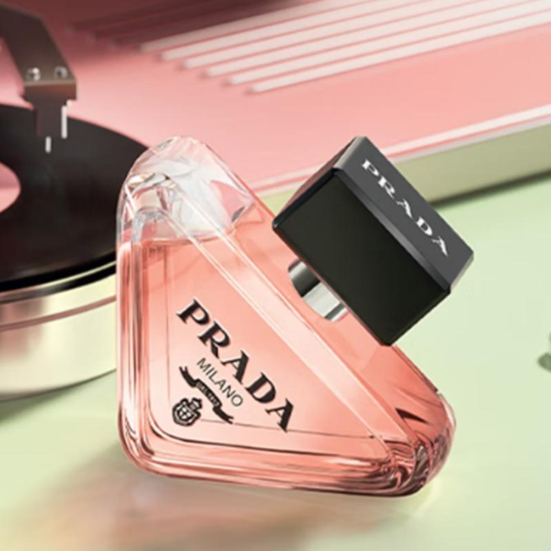 Prada Набор парфюмерии I am unpredictable + стеклянный блеск для губ, блеск для губ и подарок для макияжа Набор из двух предметов: #B201 Янтарно-коричневый + Мой непредсказуемый парфюм 50 мл