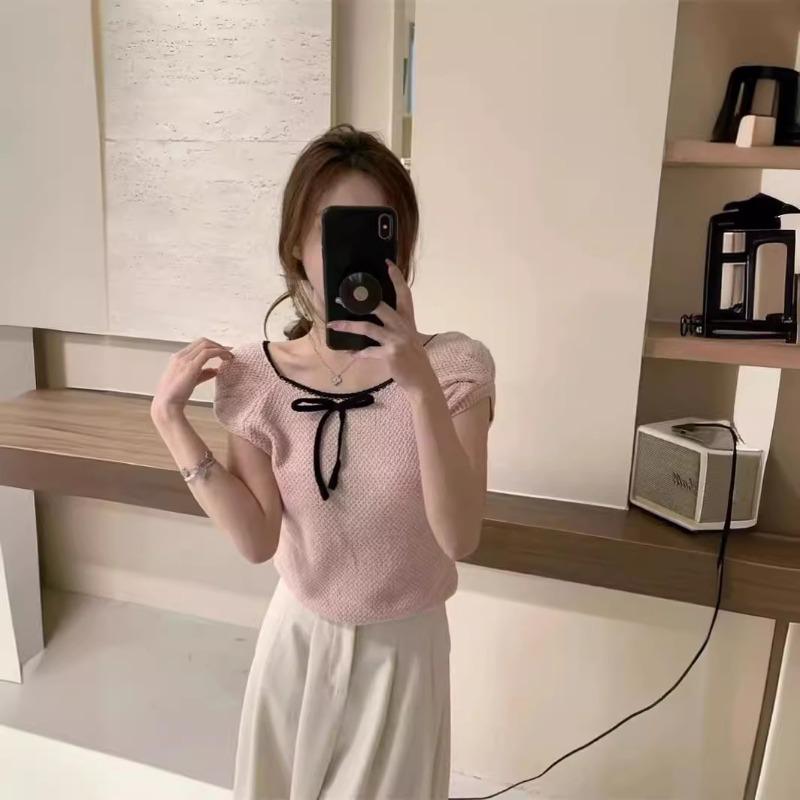 Pure and Sexy Girls Age-reducing Bow Contrast Short-sleeved Knitted T-shirt for Women In Summer New Slim Short Top