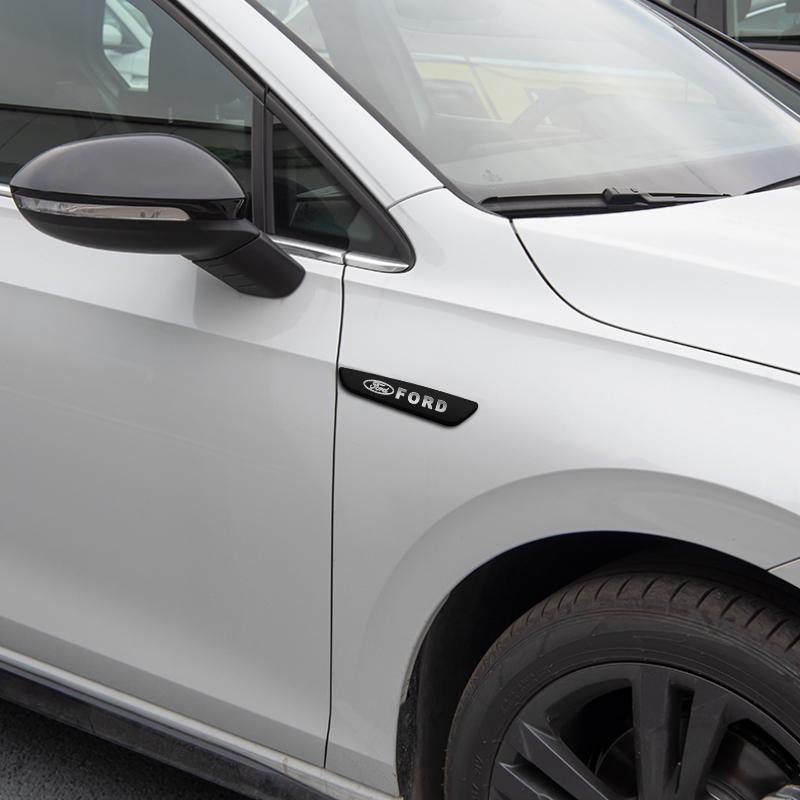 AKQI Car Side Door Body Fender Stickers Emblem Badge Decal Accessories For Ford Fiesta Mondeo Fusion Explorer Escape Shelby Edge Kuga