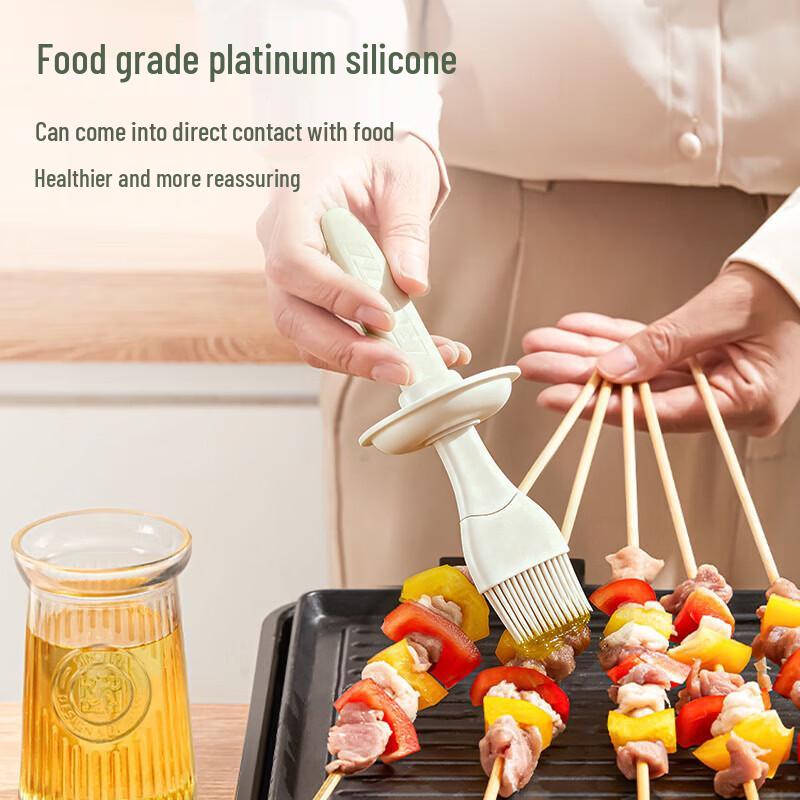 Bayje Silicone Oil Brush with Bottle