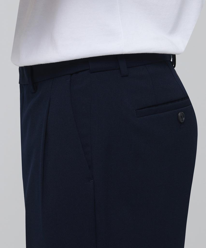 MUSINSA STANDARD Lightweight Wide Hidden Banding Crop Slacks [Navy]