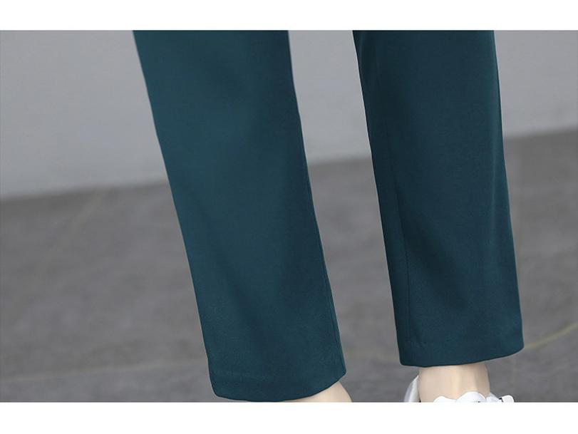 Стильные женские костюмы весна-лето 2023: Новые комплекты из двух предметов в стиле «Богиня»