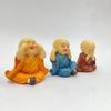 `Набор из 3 статуэток Смеющегося Будды-Малыша-Монаха для приборной панели автомобиля, смоляные статуи сидящего Будды для гостиной, домашнего декора