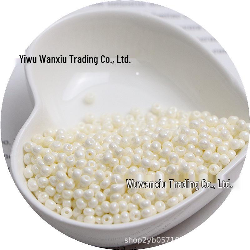 Стеклянные бусины-бисер однотонные 3 мм для изготовления украшений ручной работы и DIY-поделок