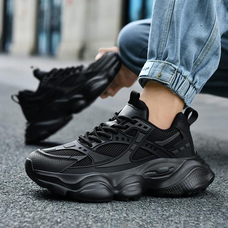 Men's Non-slip and Wear-resistant Sports Shoes Autumn Thick-soled Heightening Men's Shoes Versatile Casual Shoes Black Travel Shoes Dad Shoes