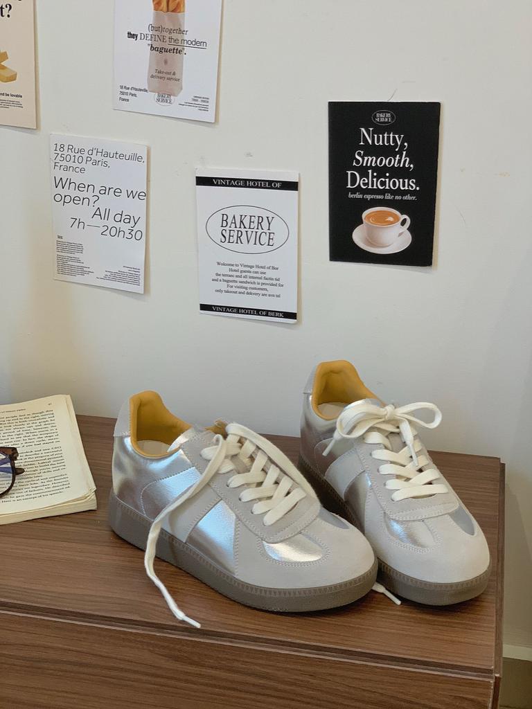 Повседневная женская обувь весна и осень 2025 новая обувь женская трендовая универсальная нишевая на плоской подошве спортивная обувь с чувством дизайна обувь для пары