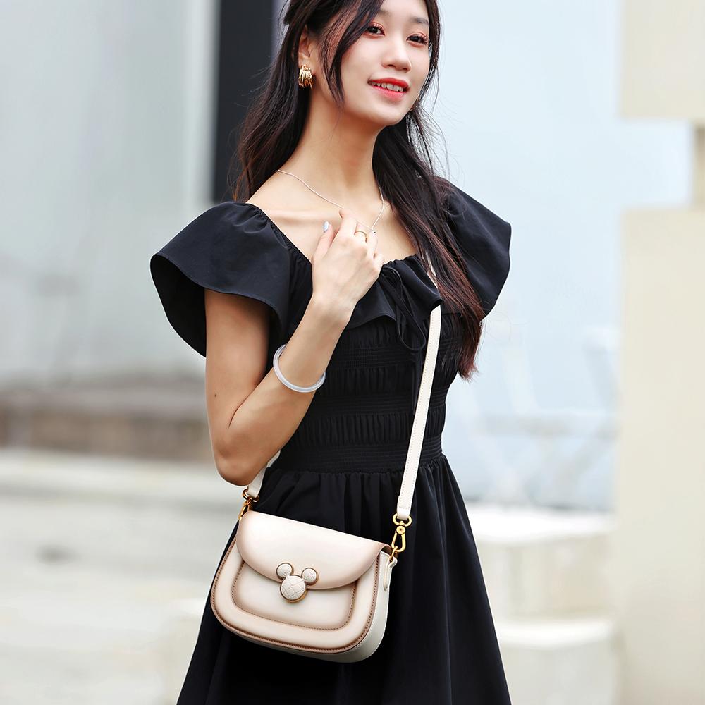 New Disney Mickey Series PU Underarm Small Square Bag Shoulder Bag Women's Milk Coffee BMK-71480M