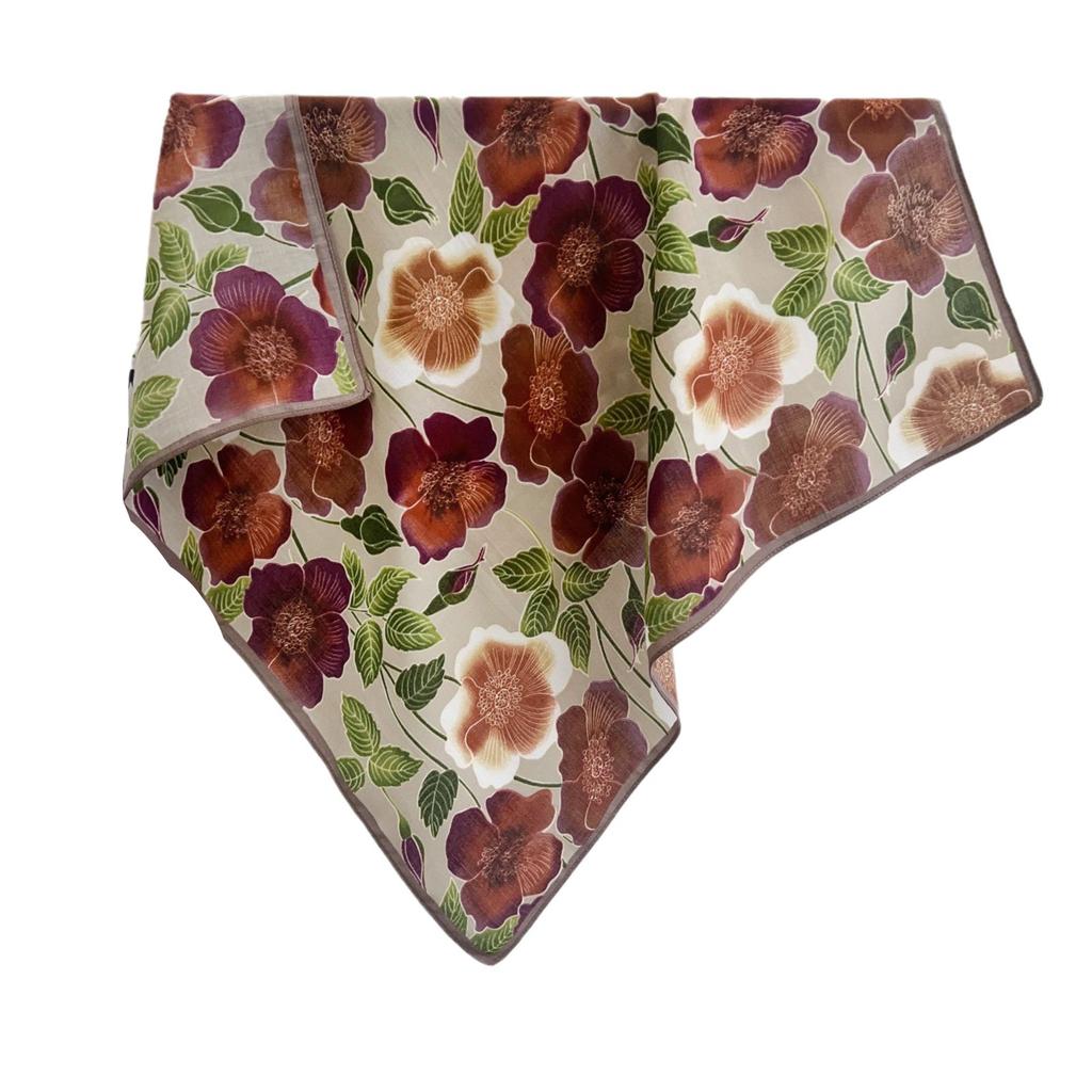 2024 New Fashionable Versatile Silk Scarf 68 Cm Printed Sunscreen Decorative Small Square Scarf Velvet Texture Scarf