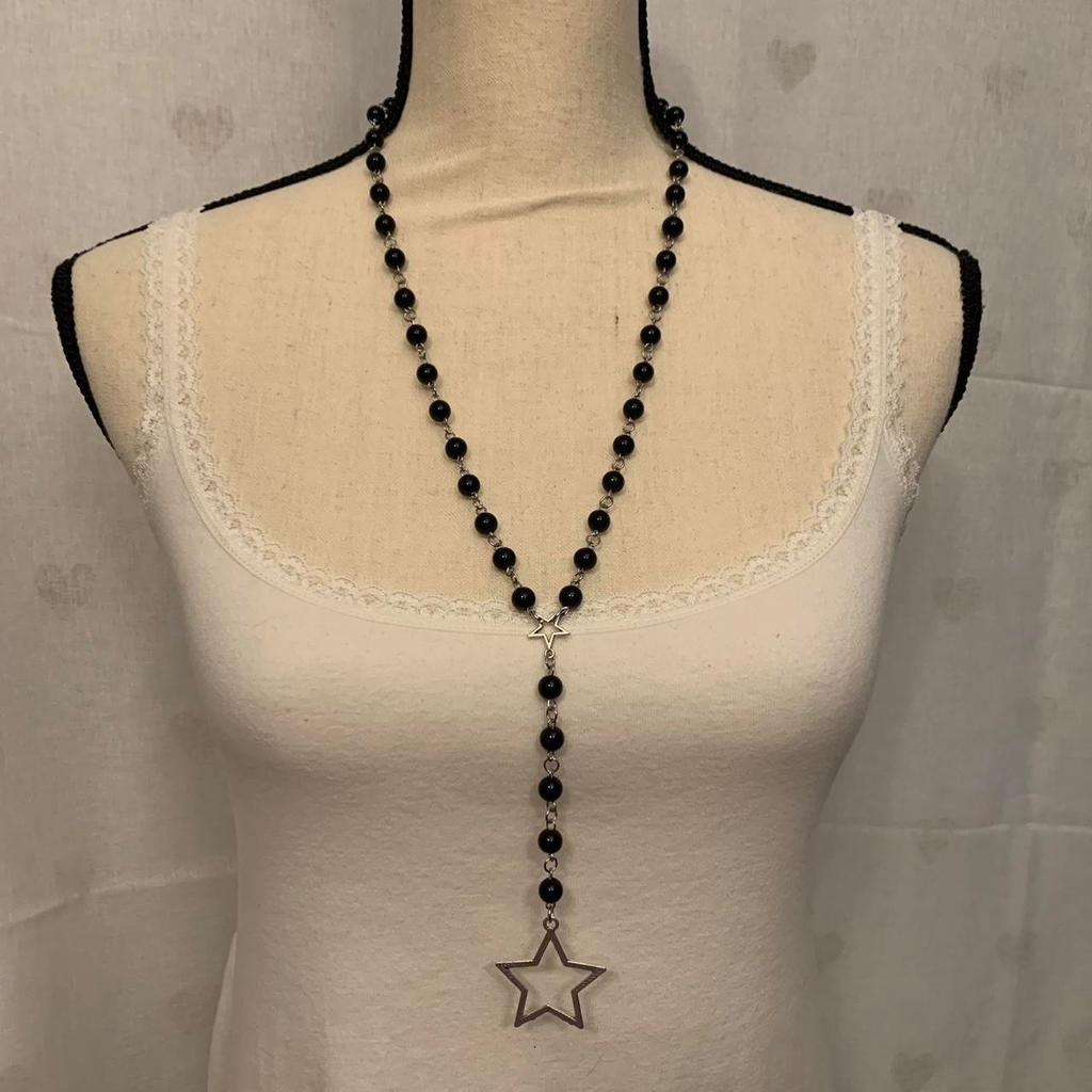 Delicate Black Bead Necklace Gothic Style Star Pendant Sweater Chain Dazzling Jewelry Versatile for Women Daily and Party Occasions